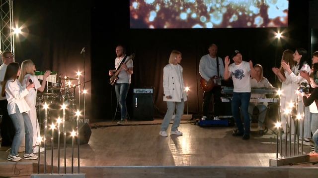 Анастасия Харитонова - Мы готовы бежать.