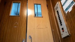 350) Лифт с распашными дверями КМЗ-58. Раб. с 1960 по 7.07.2020 г, 0,65 м/с, односкоростной. 2019 г