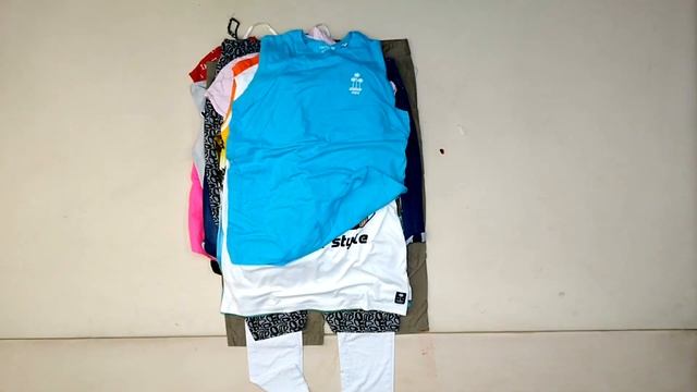 Продано! 150-001 #682 Микс семейный Германия Лето Крем смотреть онлайн