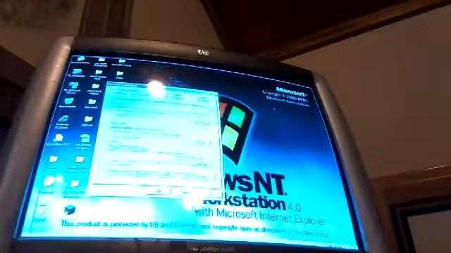 Compaq Presario running Windows NT 4.0 смотреть онлайн