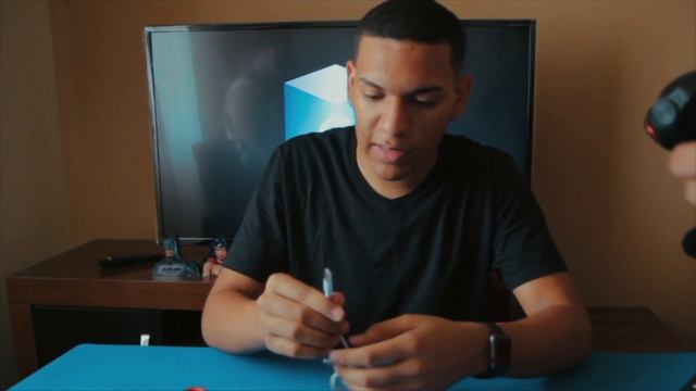 RUNNER DUAL BASS | CABOS INDESTRUTÍVEIS | UNBOXING DA EASY MOBILE смотреть онлайн