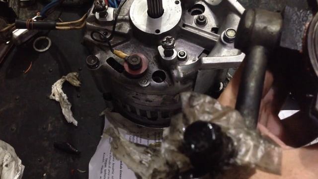 Alternator repair DIY: rebuilding vacuum pump ... Isuzu Panther (C223) смотреть онлайн