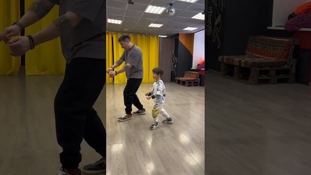 Афро Дэнс для детей в Казани #школатанцевказань #dancers #kzn #dancestyle #школатанцев смотреть онлайн