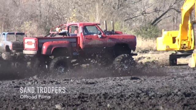 "LIL' RED EXPRESS" @ Town Rd Mud Bog 1979 DODOGE RAM смотреть онлайн