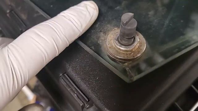 67-72 c10,c15 vent window handle removal смотреть онлайн