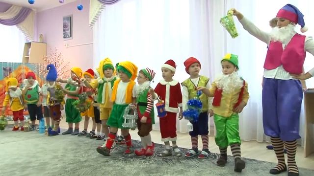 Новогодний утренник д/с 87 гр. Цветочная 24.12.15 смотреть онлайн