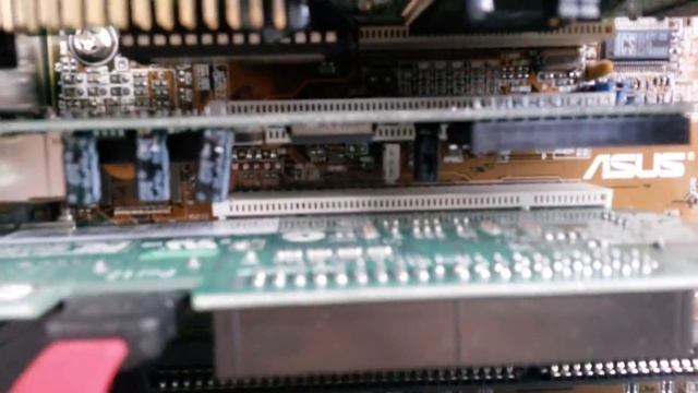 Installing Windows 98 on an SSD смотреть онлайн