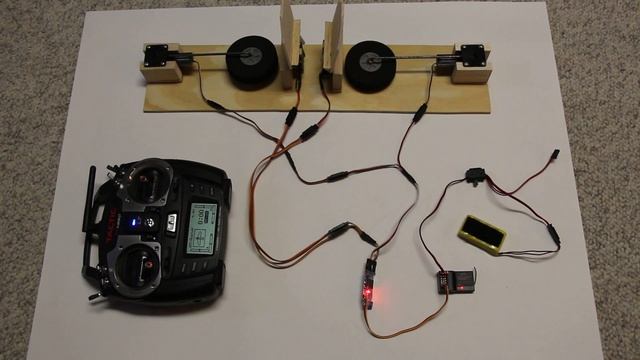 Electric retracts & gear door sequencer - P-51 style and P-47 style смотреть онлайн
