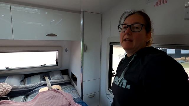 How to Hitch & Unhitch a Caravan | Caravan Pack Up Checklist | Caravanning for Beginners смотреть онлайн
