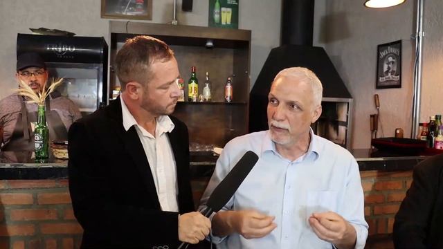 PAPO DE BARBEARIA - Darcy Zottis, Banda Hugs, Everton Vargas, Keiily Amorim, Sargento Silveira смотреть онлайн