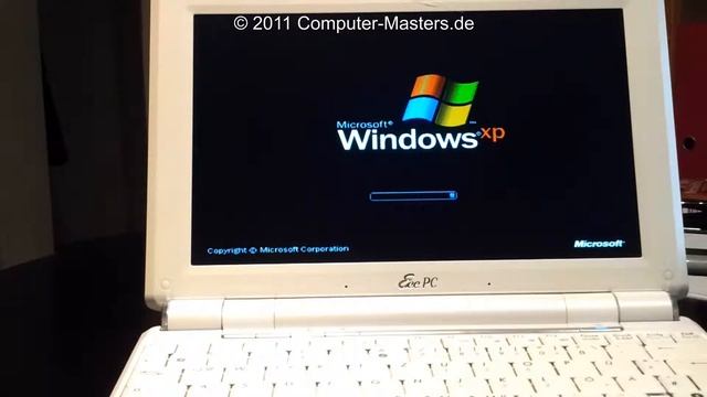 Asus EeePC 1000H - Booten von Windows XP in 30 Sekunden смотреть онлайн