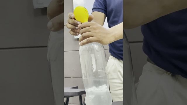 Explosion that made windows vibrate || NaOH || Hydrogen gas смотреть онлайн