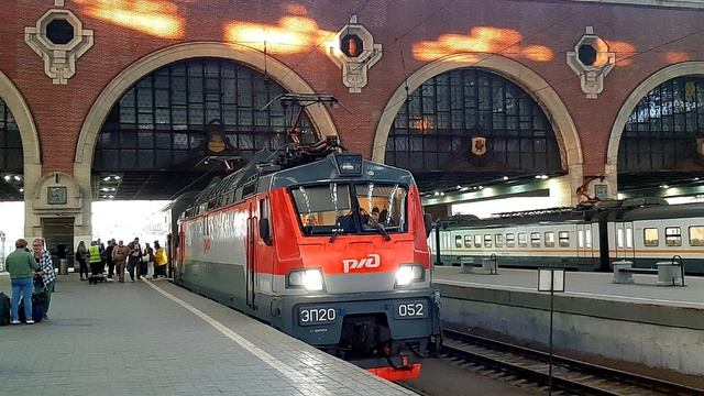 Вечерние объявления поездов на Казанском вокзале смотреть онлайн