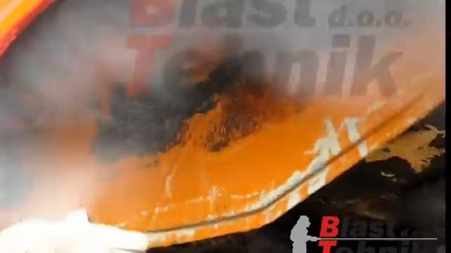 Restavratorsko čiščenje starodobnega Porscheja смотреть онлайн