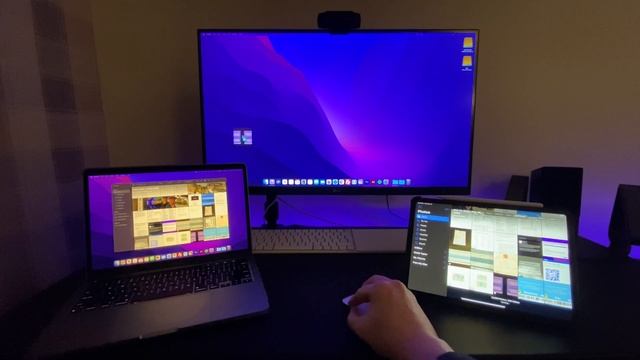 My First Look At UNIVERSAL CONTROL | macOS Monterey! смотреть онлайн