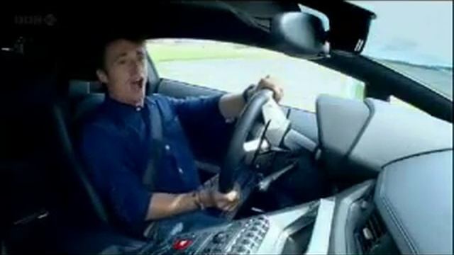 Lamborghini Aventador LP 700-4 смотреть онлайн