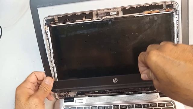 HP Elitebook : Solutions à l'Écran Noir sans Rétroéclairage смотреть онлайн