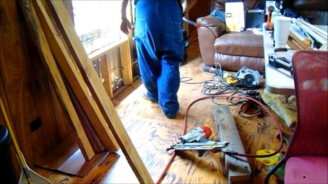 Why Did We Have To Replaced the Living Room Window ? смотреть онлайн