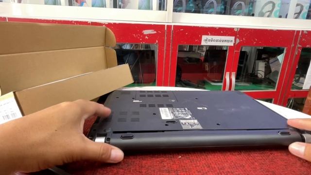 Laptop Acer Aspire V5-471 Change battery смотреть онлайн