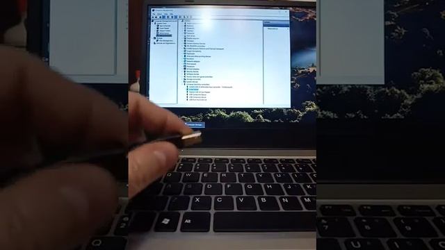J-Link V10 (working) vs J-Link v11 (fails) смотреть онлайн