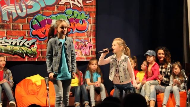 Мацкевич София и Прибыш Ева It's Oh So Quiet смотреть онлайн