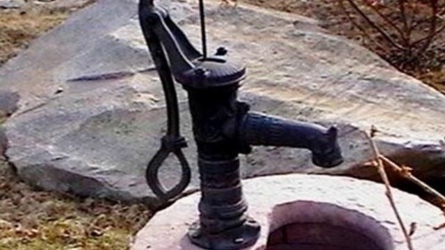 Сберегший душу свою потеряет ее, а потерявший душу свою ради Меня сбережет ее смотреть онлайн