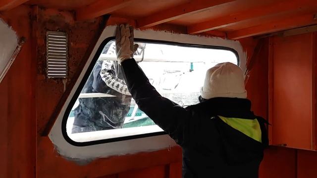 Replacing Old Boat Windows - Week 10 - Vintage Yacht Restoration Vlog смотреть онлайн
