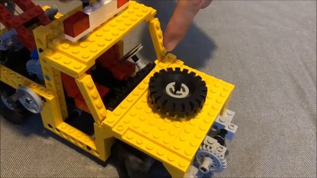 LEGO Technic 8466 Tow Truck: 60 Second Review смотреть онлайн