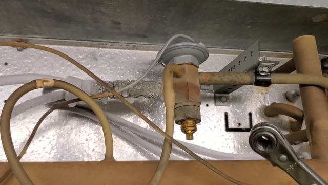 HURRY THE WALK IN COOLER IS DOWN! - with Chris Stephens | JL3LC, Job Link System App смотреть онлайн