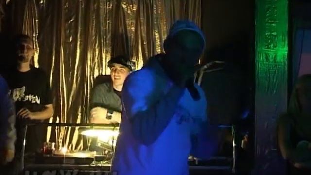 Cheker (Золотое Дно) Live @ Капу$$та Бар 02-10-2010, СПБ смотреть онлайн