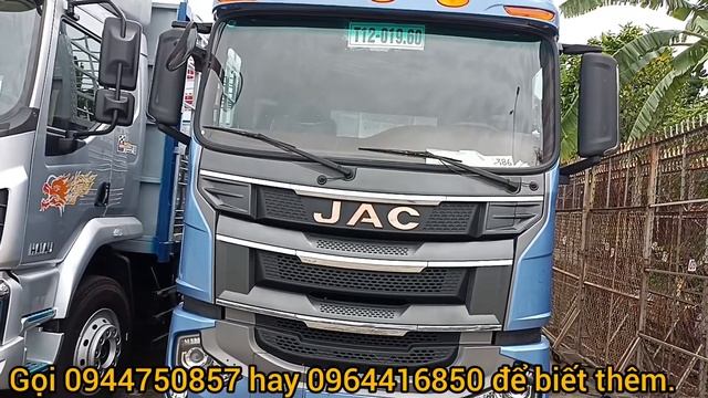 Giá xe tải JAC A5 3 chân 13.6 tấn xe có sẵn giao ngay . JAC A5 nhập khẩu Lăng Bánh Bao Nhiêu смотреть онлайн