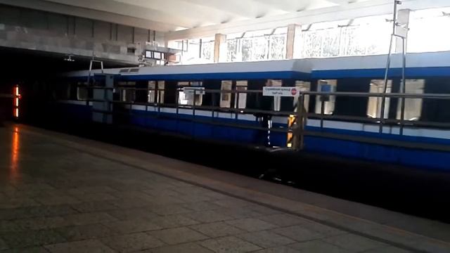 Нева салон поехал закрытый смотреть онлайн