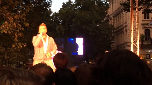 Madrid (Nők az idegösszeomlás szélén) - Mészáros Árpád Zsolt és Pesák Ádám смотреть онлайн