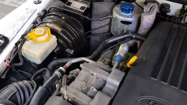 Land Rover Defender Indonesia - Automatic Transmission - Air Suspension смотреть онлайн