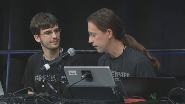 MINECON 2016 Talking Pocket Edition/Windows 10 with the Developers смотреть онлайн
