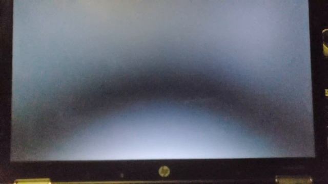 Windows 10 booting up with Windows Vista Boot Screen! (UEFI) смотреть онлайн