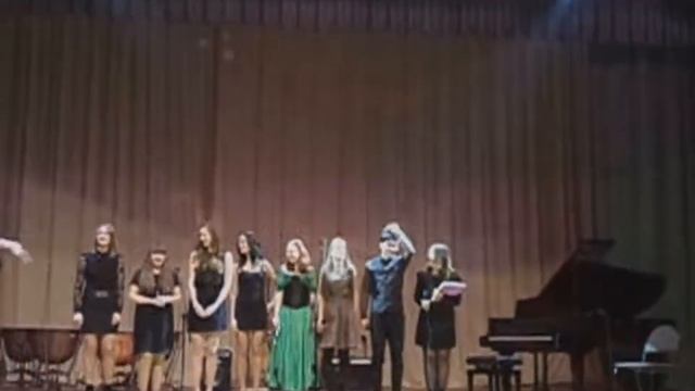 Это мой колледж! Пение смотреть онлайн