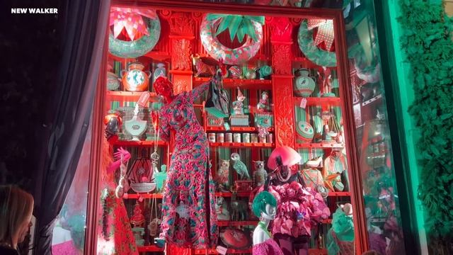 [4K]🇺🇸NYC Walk🎅🏻🎄Bergdorf Goodman Holiday Windows 2022 & 5th Ave Christmas Lights in Manhattan смотреть онлайн