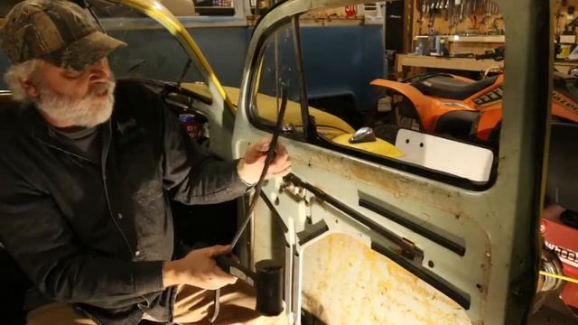 64 VW door window replacement, and channel felt смотреть онлайн