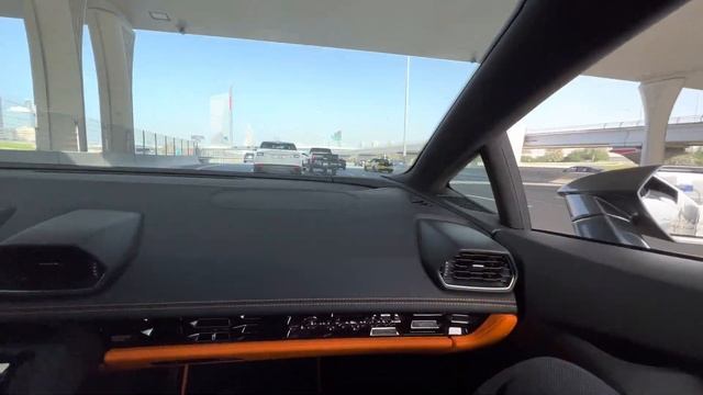 Lamborghini Huracan Evo VS Mustang Racing on Highway Dubai 2022 - Need for Speed in Reallife смотреть онлайн
