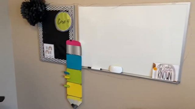 Creating a VIRTUAL AT-HOME CLASSROOM | Tour & Set-up смотреть онлайн