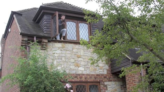i jumped out a window to die. смотреть онлайн