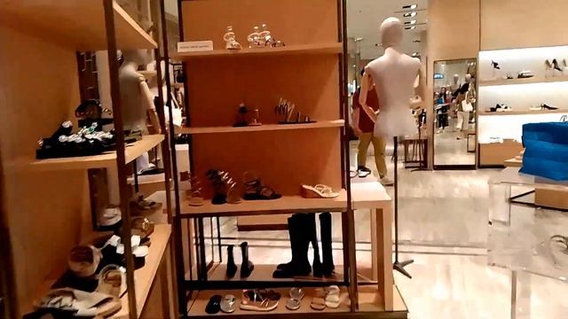 MARKET PLACE HONG KONG | Window shopping with Bhe @Just Elise👄 смотреть онлайн