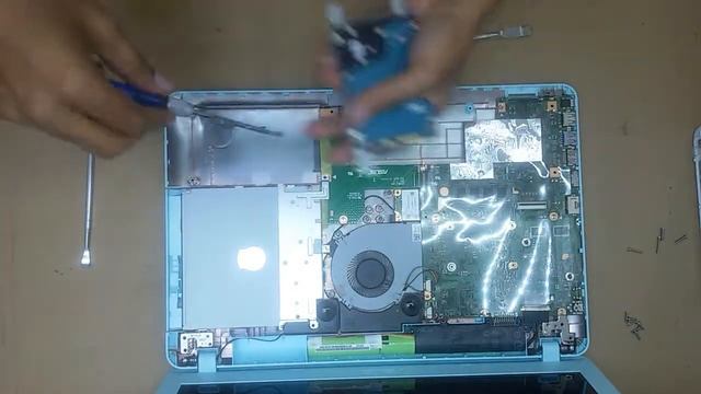 ASUS X540L Laptop HARDDISK UPGRADE HINDI + ( ENGLISH SUBTITLES ) смотреть онлайн