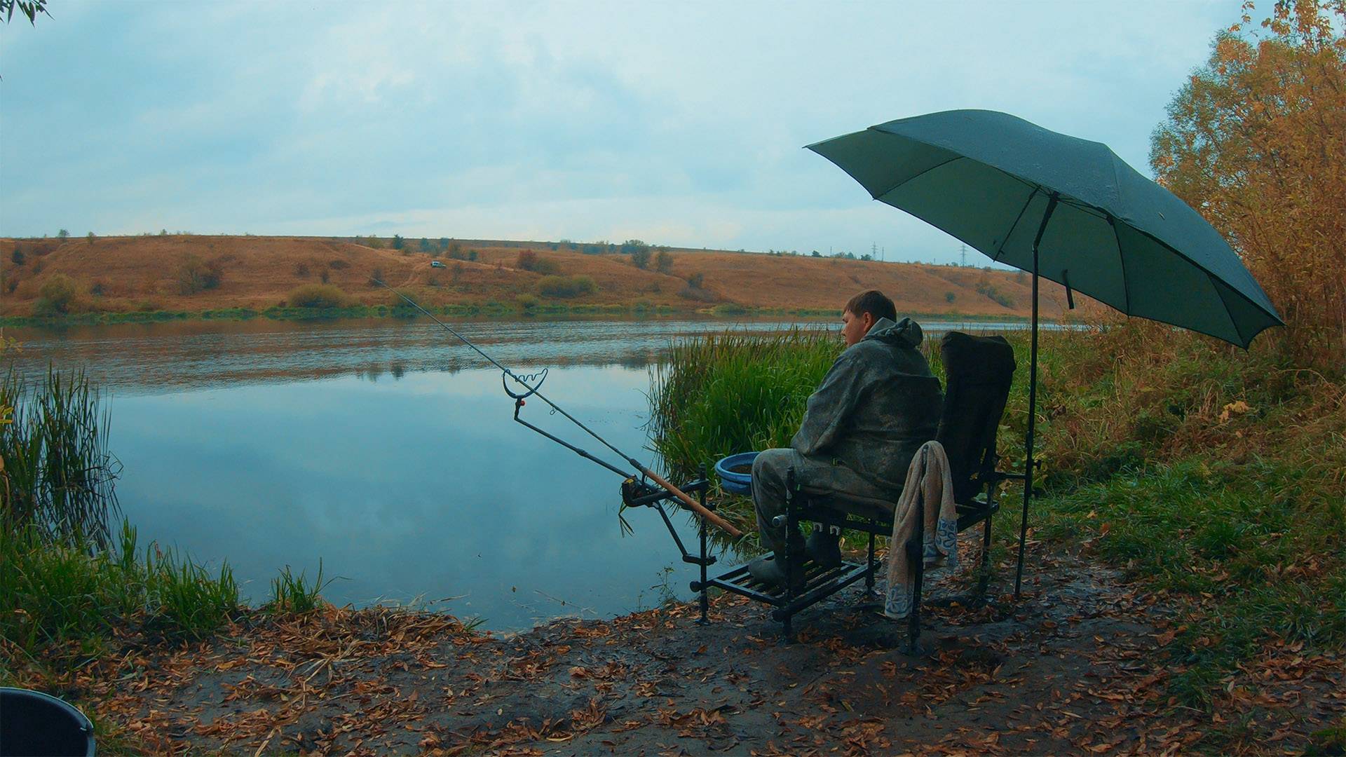 Рыбалка на фидер в октябре на реке Быстрая Сосна смотреть онлайн