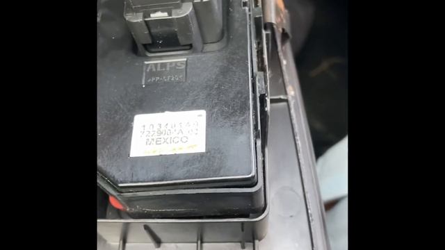 How to replace window switch on 2007 Chevy Impala смотреть онлайн