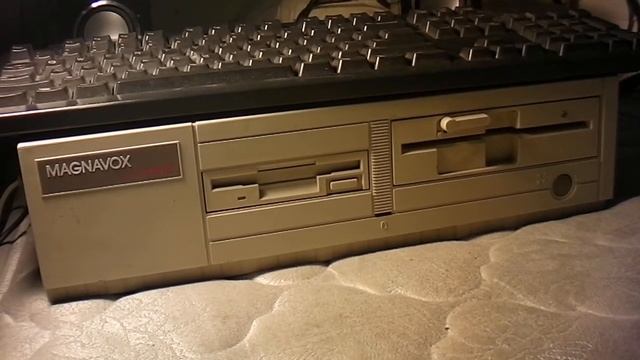 The 1991 Magnavox PC returns смотреть онлайн