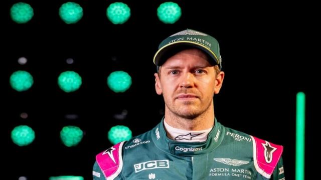 Vettel e Schumacher Lamenta Batida смотреть онлайн