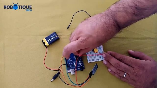 Send a message from Arduino to smartphone смотреть онлайн