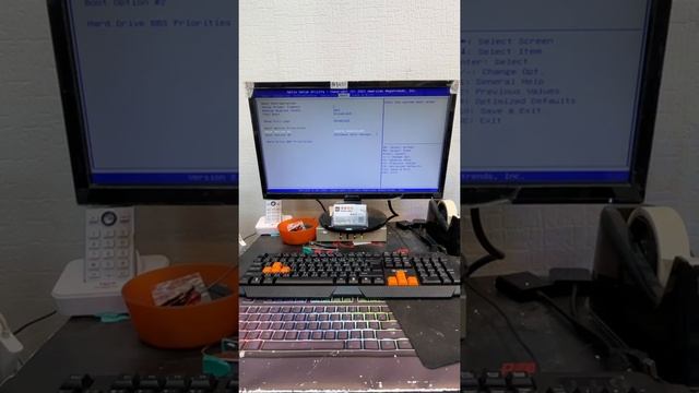 《華駿科技》開機黑畫面 讀不到硬碟 無法開機 進入BIOS 更改開機順序 教學 電腦維修 смотреть онлайн
